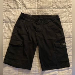 Men’s Oakley B1B cargo hybrid short